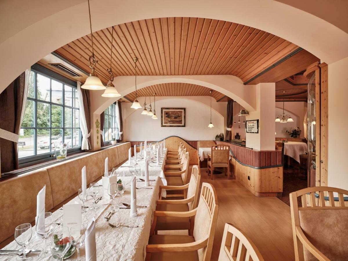 Badhotel Restaurant Stauferland Bad Boll Exterior photo